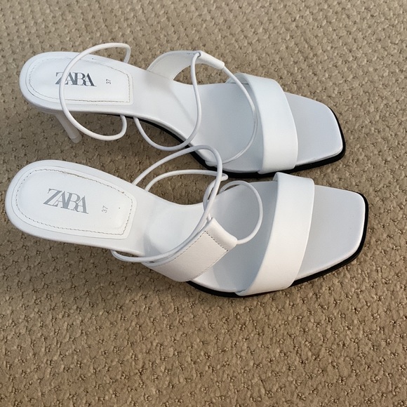 Zara White Heels - Picture 2 of 6